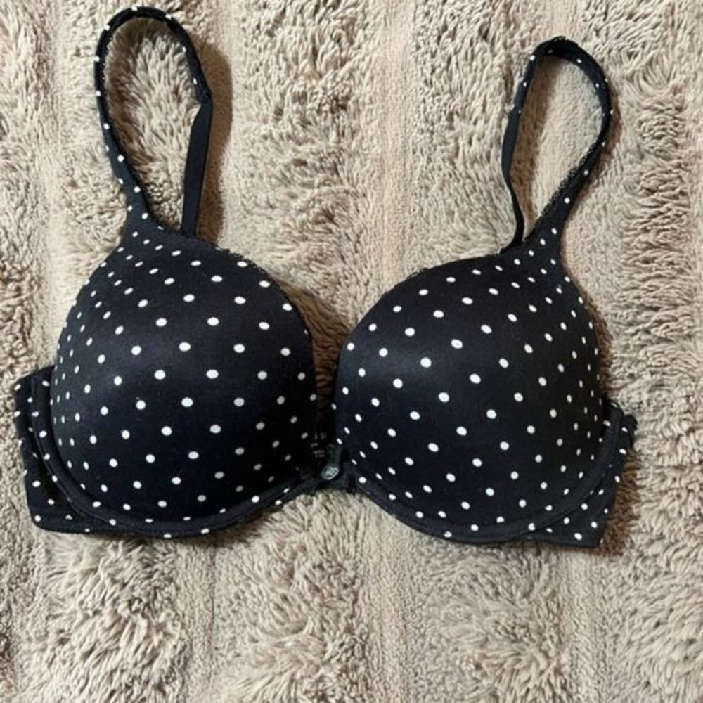 womens Body by Victoria push-up bra sz. 32D.